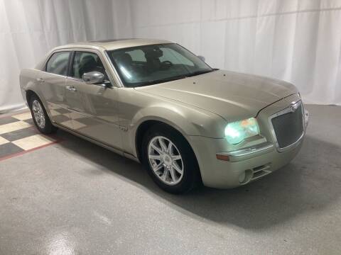 2006 Chrysler 300 for sale at Tradewind Car Co in Muskegon MI