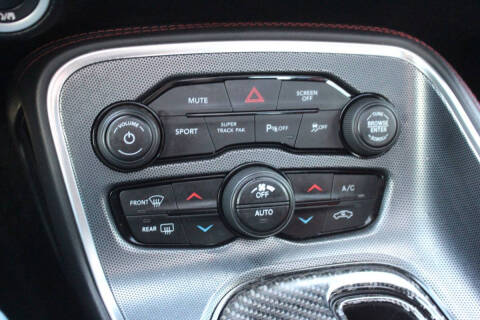 2018 Dodge Challenger SXT Plus