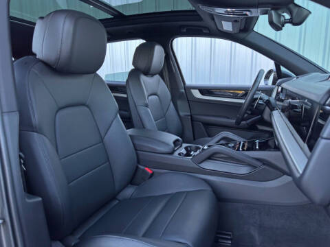 2024 Porsche Cayenne S