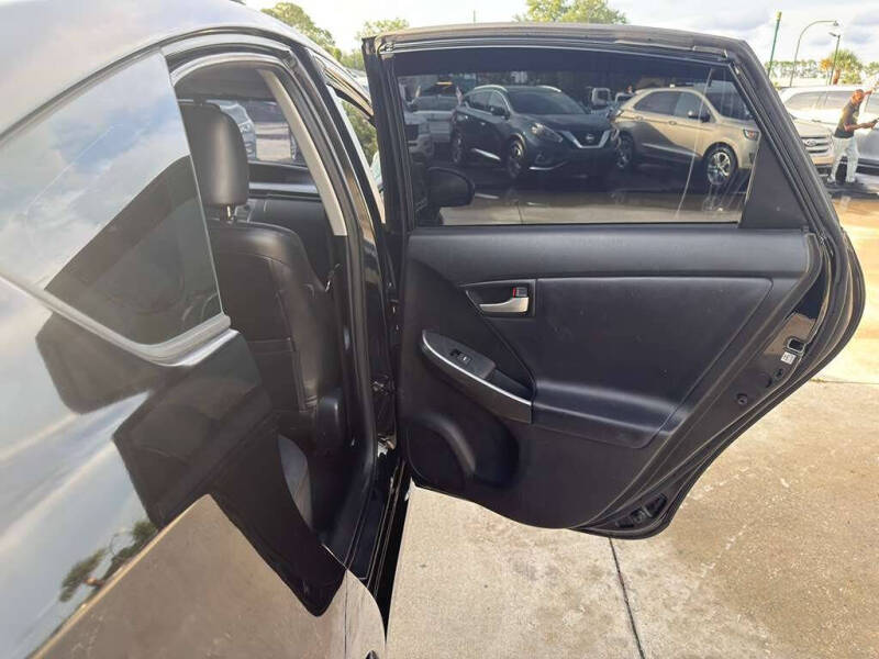 2013 Toyota Prius Three