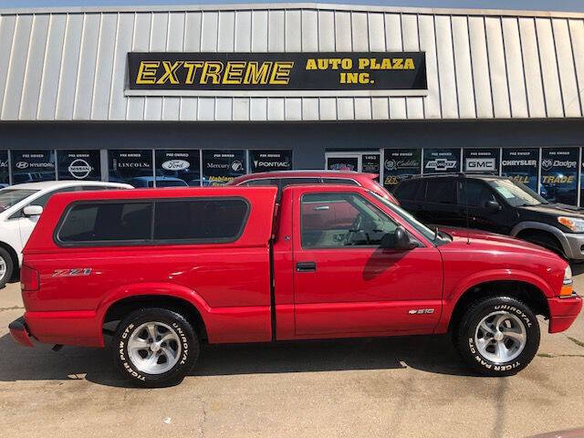 1998 Chevrolet S-10 for sale at Extreme Auto Plaza in Des Moines, IA