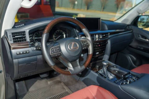 2021 Lexus LX 570 Three-Row