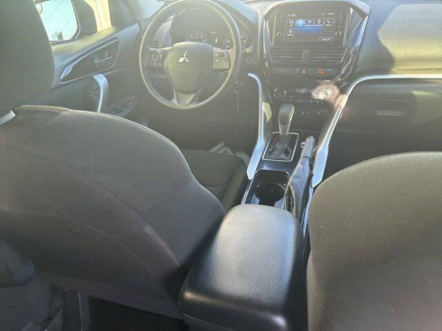 2024 Mitsubishi Eclipse Cross ES