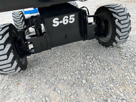 2017 Genie S-65 Boom / Manlift