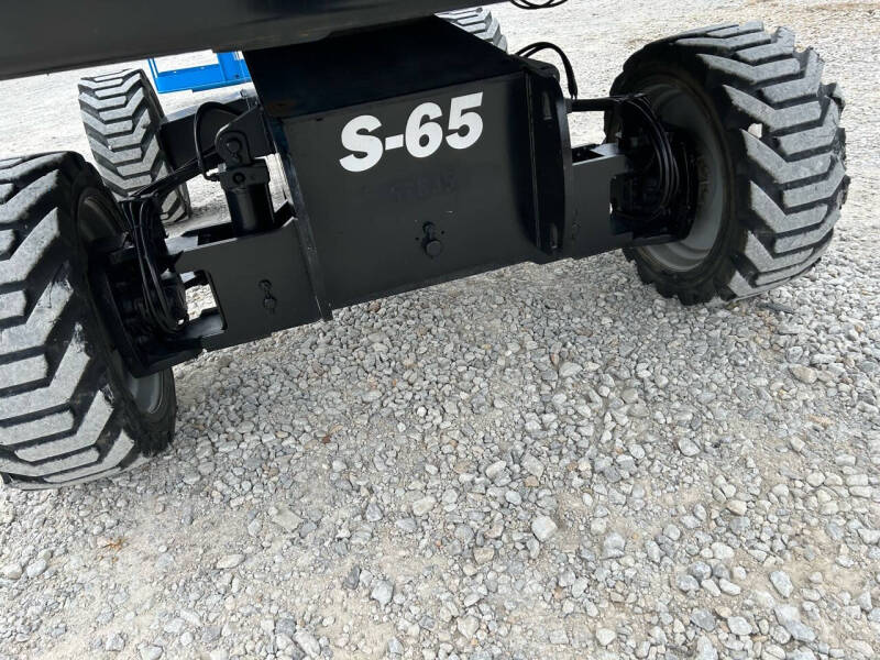 2017 Genie S-65 Boom / Manlift