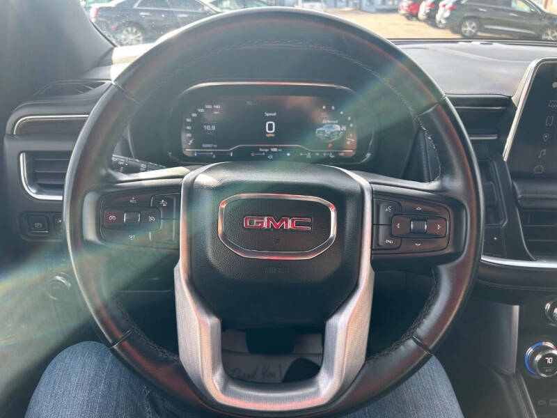 2023 GMC Yukon SLE
