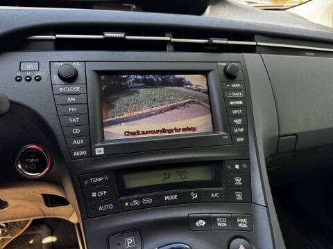 2010 Toyota Prius III