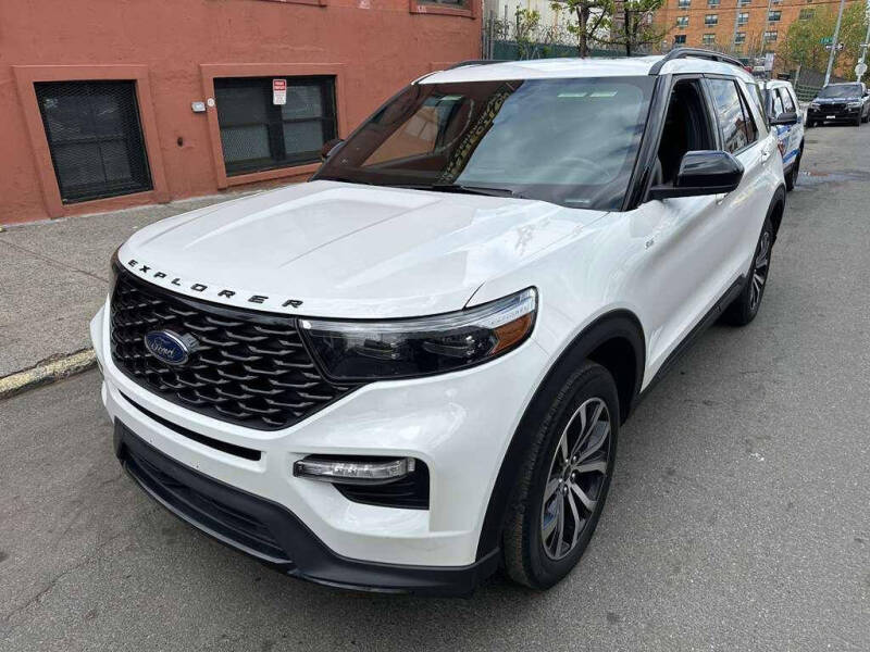 2022 Ford Explorer ST-Line