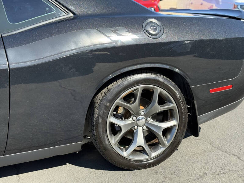 2015 Dodge Challenger R/T Plus