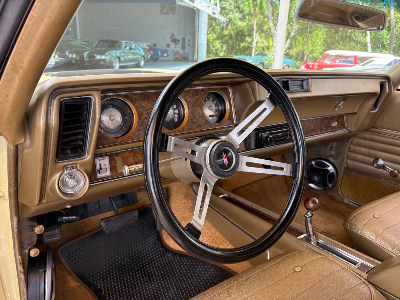 1970 Oldsmobile Cutlass 24