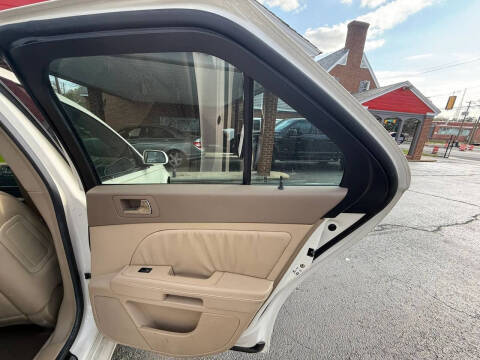 2005 Cadillac STS