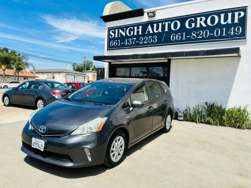 2013 Toyota Prius v Three