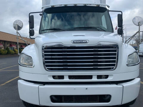 2012 Freightliner M2 106