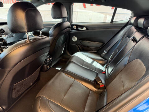 2021 Kia Stinger GT-Line