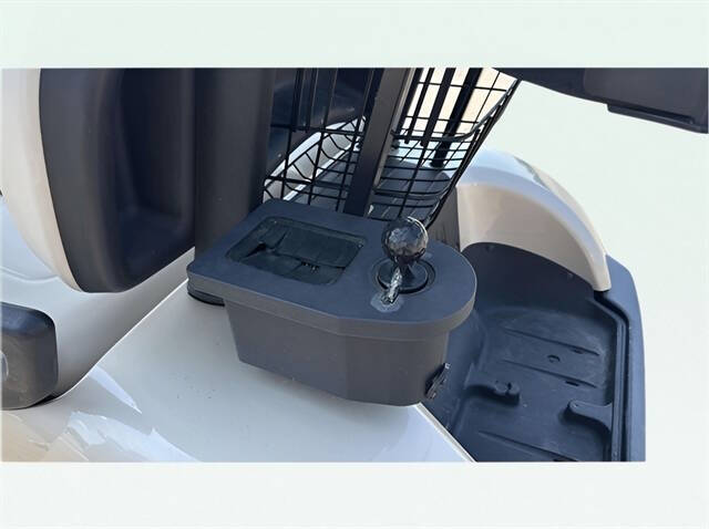 2016 Yamaha GOLF CART