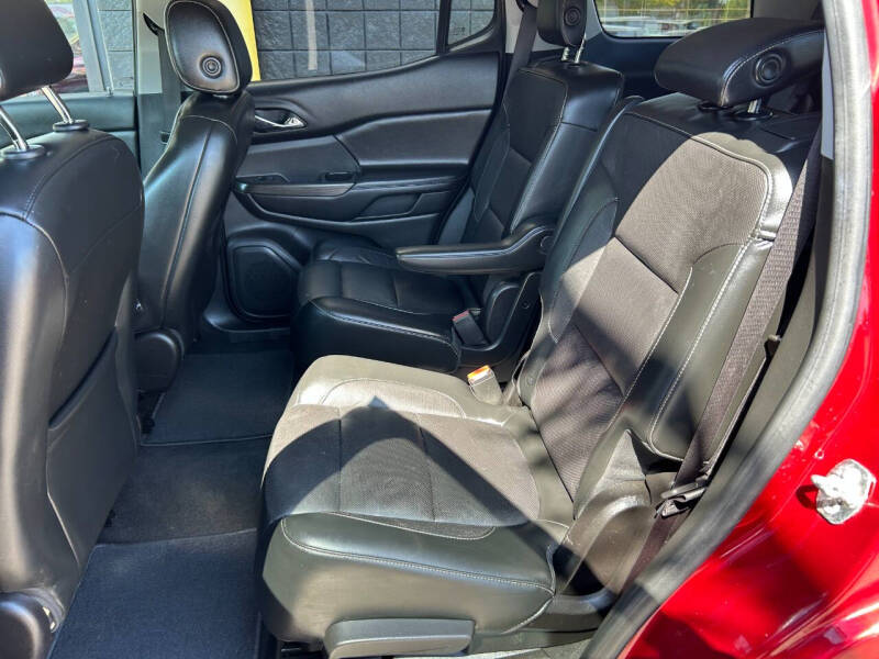 2017 GMC Acadia SLT-1