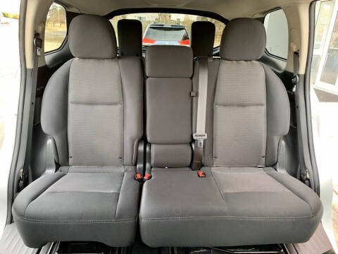 2017 Nissan Pathfinder SV