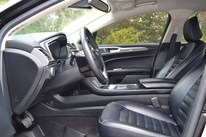 2020 Ford Fusion SEL