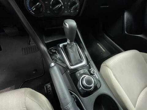 2016 Mazda MAZDA3 i Sport