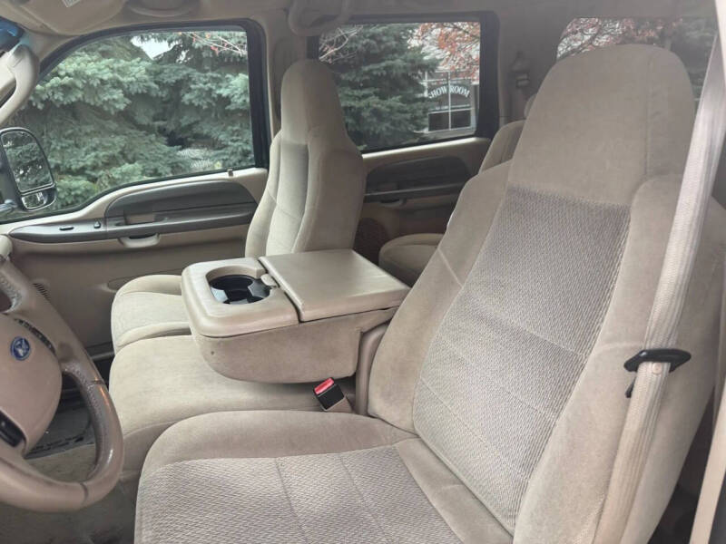 2003 Ford Excursion XLT