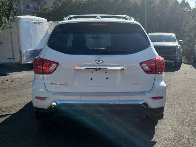 2020 Nissan Pathfinder S