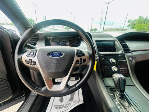 2013 Ford Taurus SEL