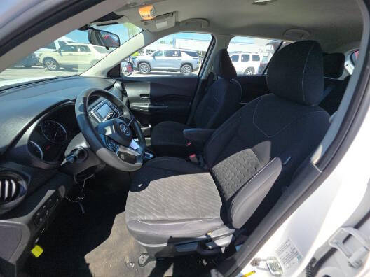 2021 Nissan Kicks S