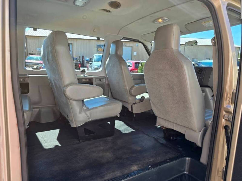 2012 Ford E-Series E-350 SD