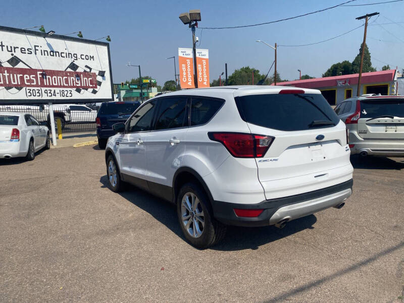 2019 Ford Escape SE