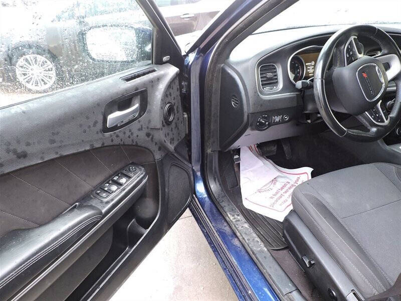 2017 Dodge Charger SXT