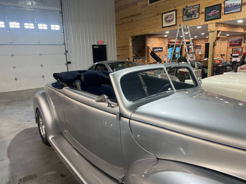 1940 Ford Cabriolet
