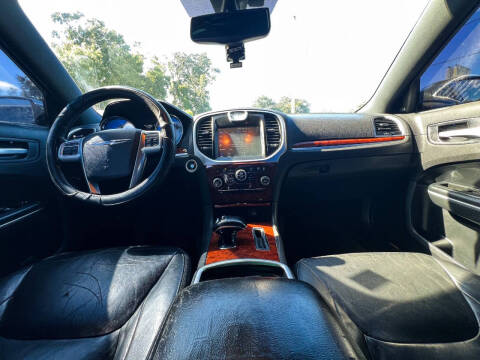 2012 Chrysler 300 Limited