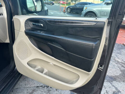 2015 Dodge Grand Caravan American Value Package