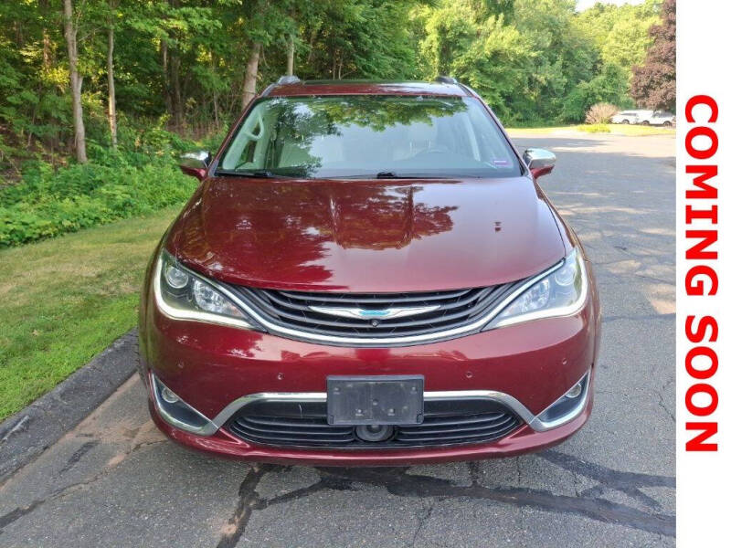 2017 Chrysler Pacifica Hybrid Platinum