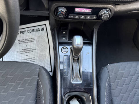 2022 Nissan Kicks SV