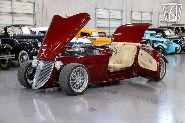 1933 Ford Roadster