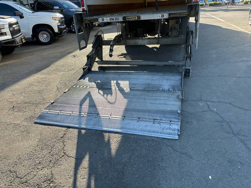 2018 International DuraStar 4300