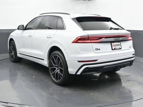 2022 Audi Q8 quattro Premium Plus 55 TFSI
