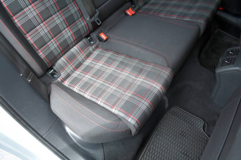 2017 Volkswagen Golf GTI S