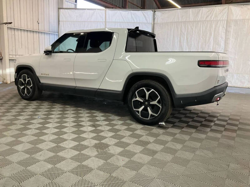 2022 Rivian R1T Adventure