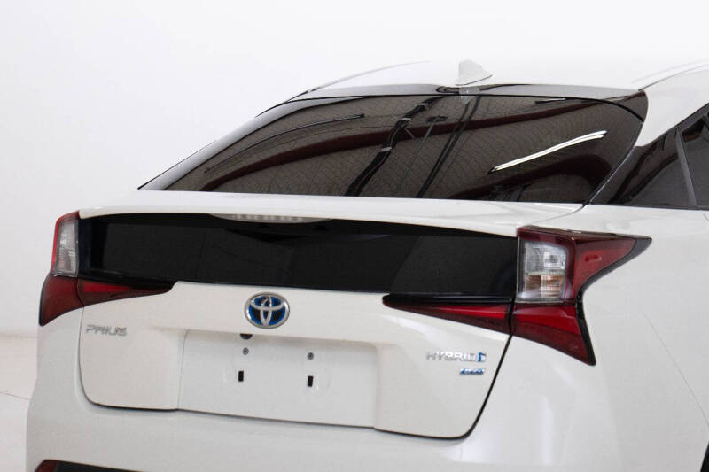 2019 Toyota Prius L Eco