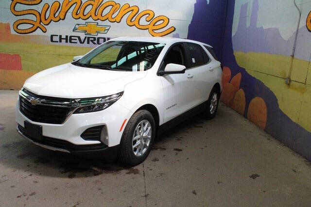 Used 2022 Chevrolet Equinox LT with VIN 2GNAXKEV7N6119105 for sale in Grand Ledge, MI