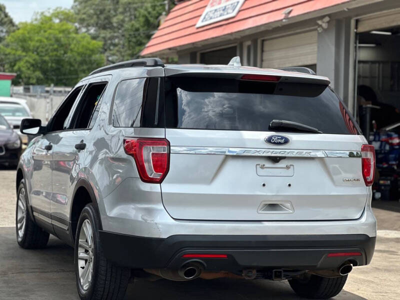 2016 Ford Explorer