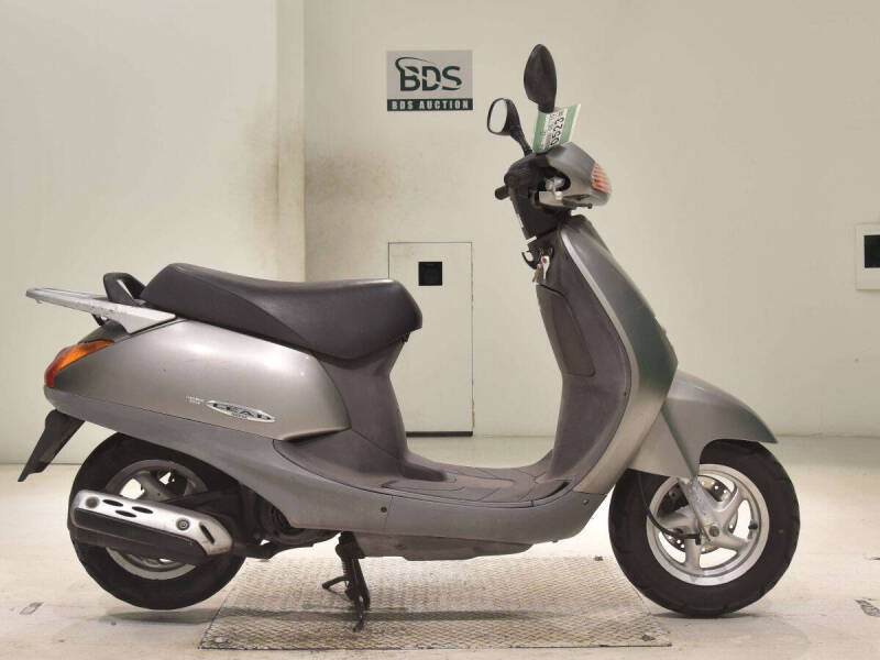 1998 Honda Lead