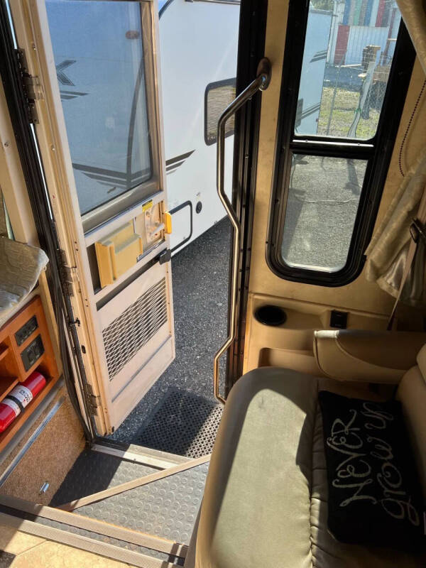 2007 Freightliner MH Chassis