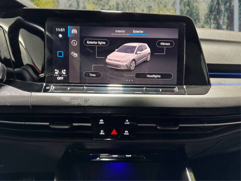 2023 Volkswagen Golf GTI SE