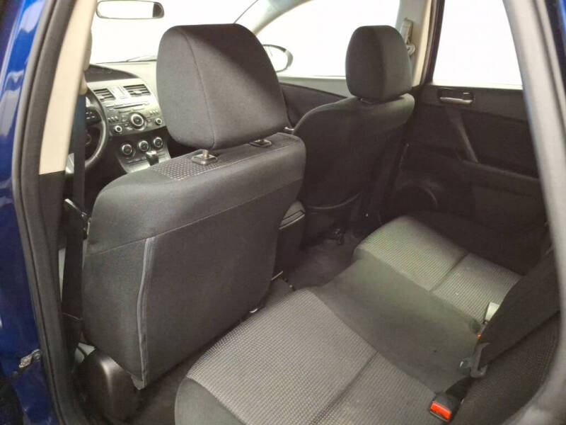 2013 Mazda MAZDA3 i Touring