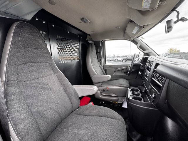 2023 Chevrolet Express 2500