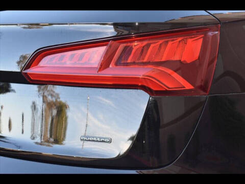 2019 Audi Q5 quattro Premium 45 TFSI