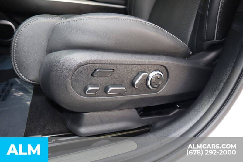 2025 Genesis GV60 Advanced